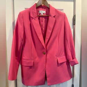 Women’s pink blazer by The Drop
